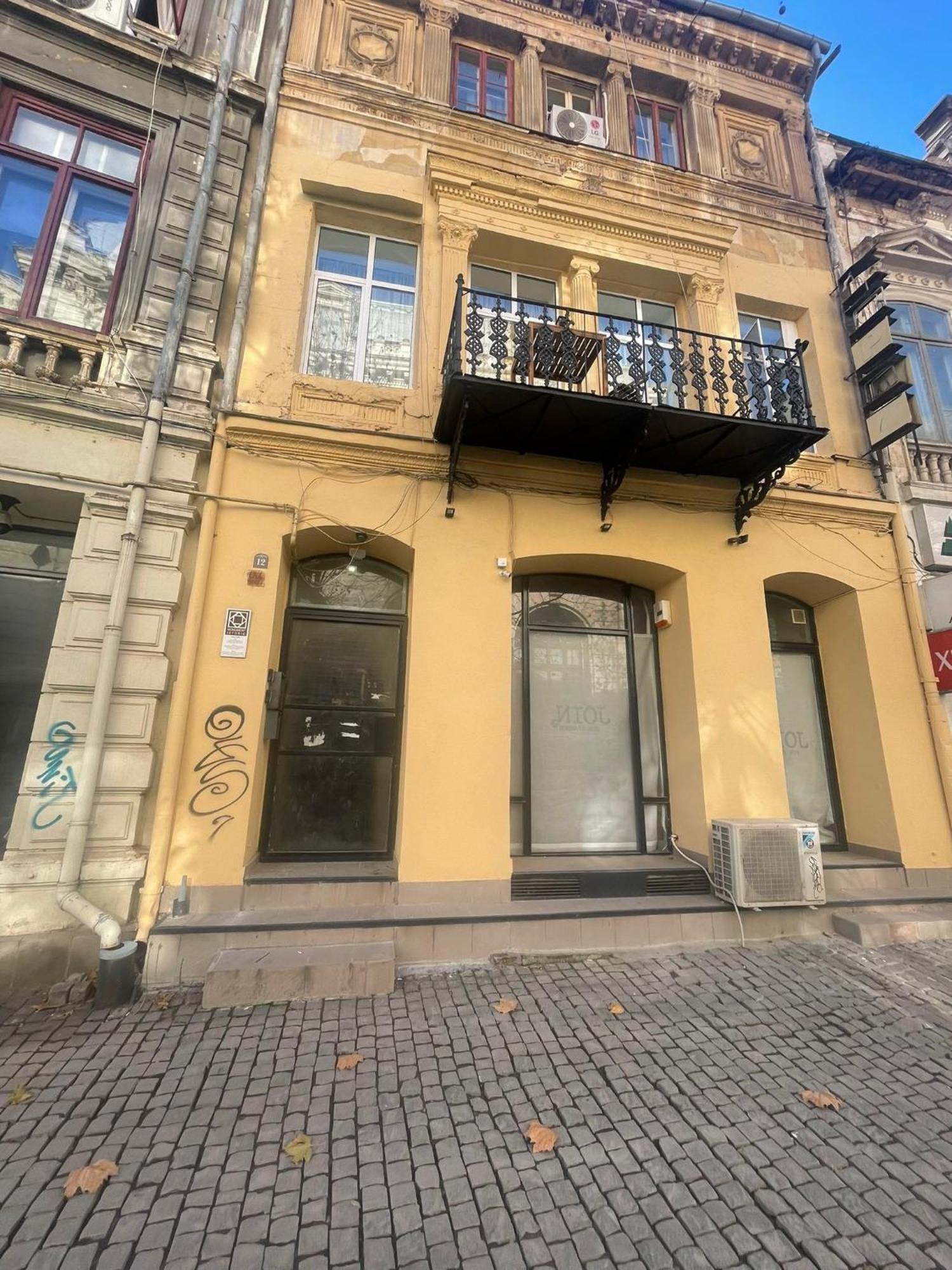 Old Town Jacuzzi Studio Bukarest Exteriör bild